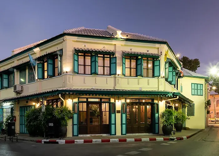1905 Heritage Corner